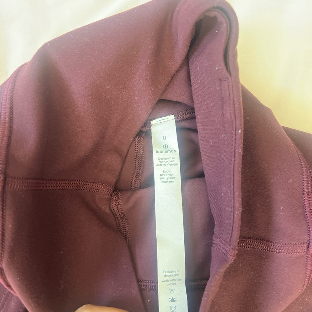 Lululemon Sweats with pockets - Picture 5 of 5